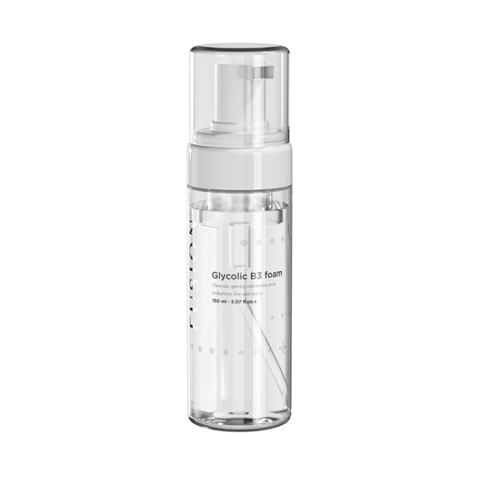 Facial cleanser with glycolic acid and niacinamide GLYCOLIC B3 FOAM