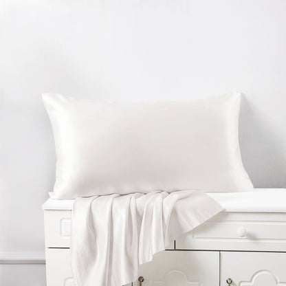 Baltas šilkinis pagalvės užvalkalas 50x70 | MISIJA ODA