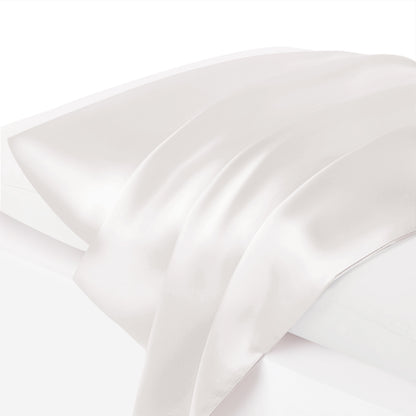 Baltas šilkinis pagalvės užvalkalas 50x70 | MISIJA ODA